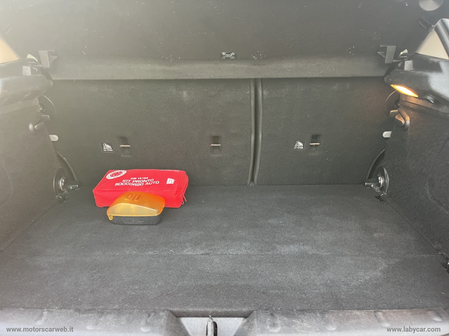 Mini Cooper D 5 porte - immagine 18