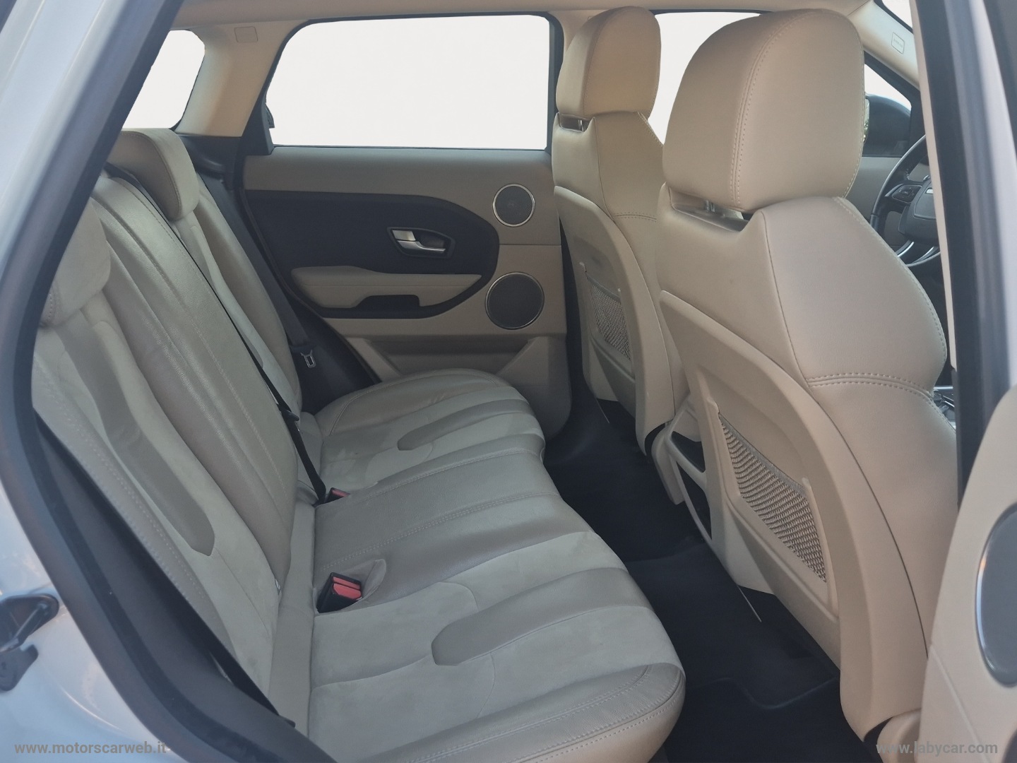 RR Evoque 2.2 TD4 5p. Pure - immagine 18