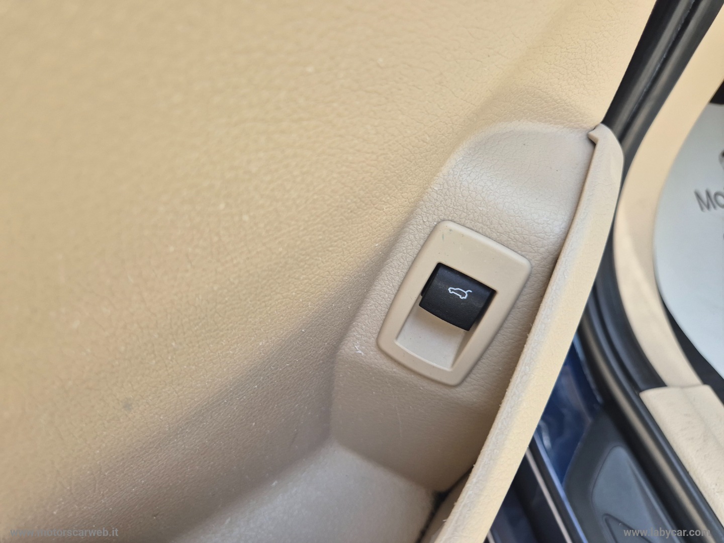 218d Active Tourer Advantage - immagine 18