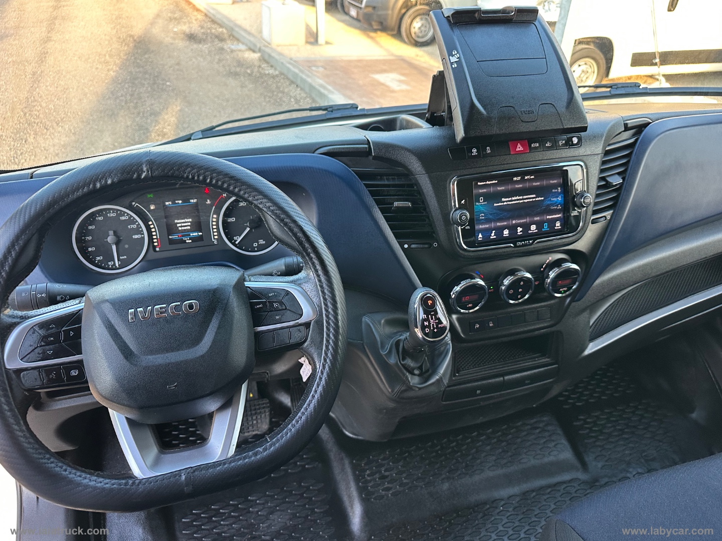 Daily35C14 GEMELLATO BENZ-METANO HIMATIC - immagine 18