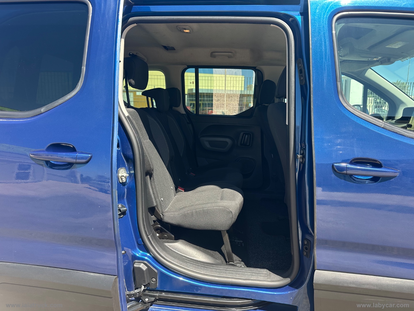 Rifter Mix BlueHDi Active AUTOCARRO N1 5 POSTI - immagine 18