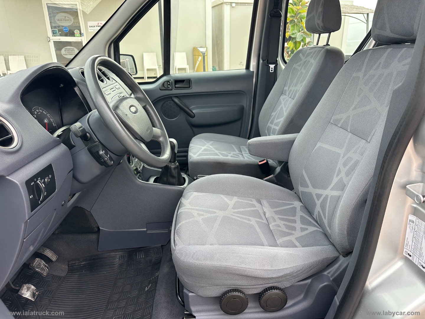 TOURNEO CONNECT N1 5 POSTI - immagine 18