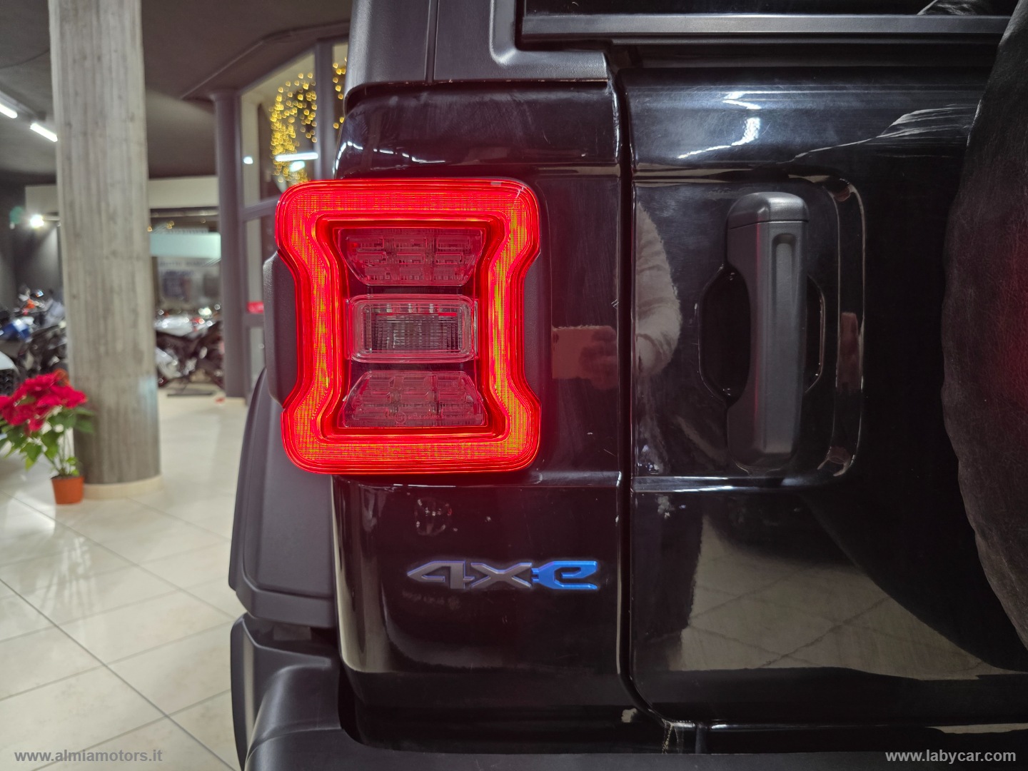 Wrangler Unlimited 2.0 PHEV 4xe Rubicon - immagine 18