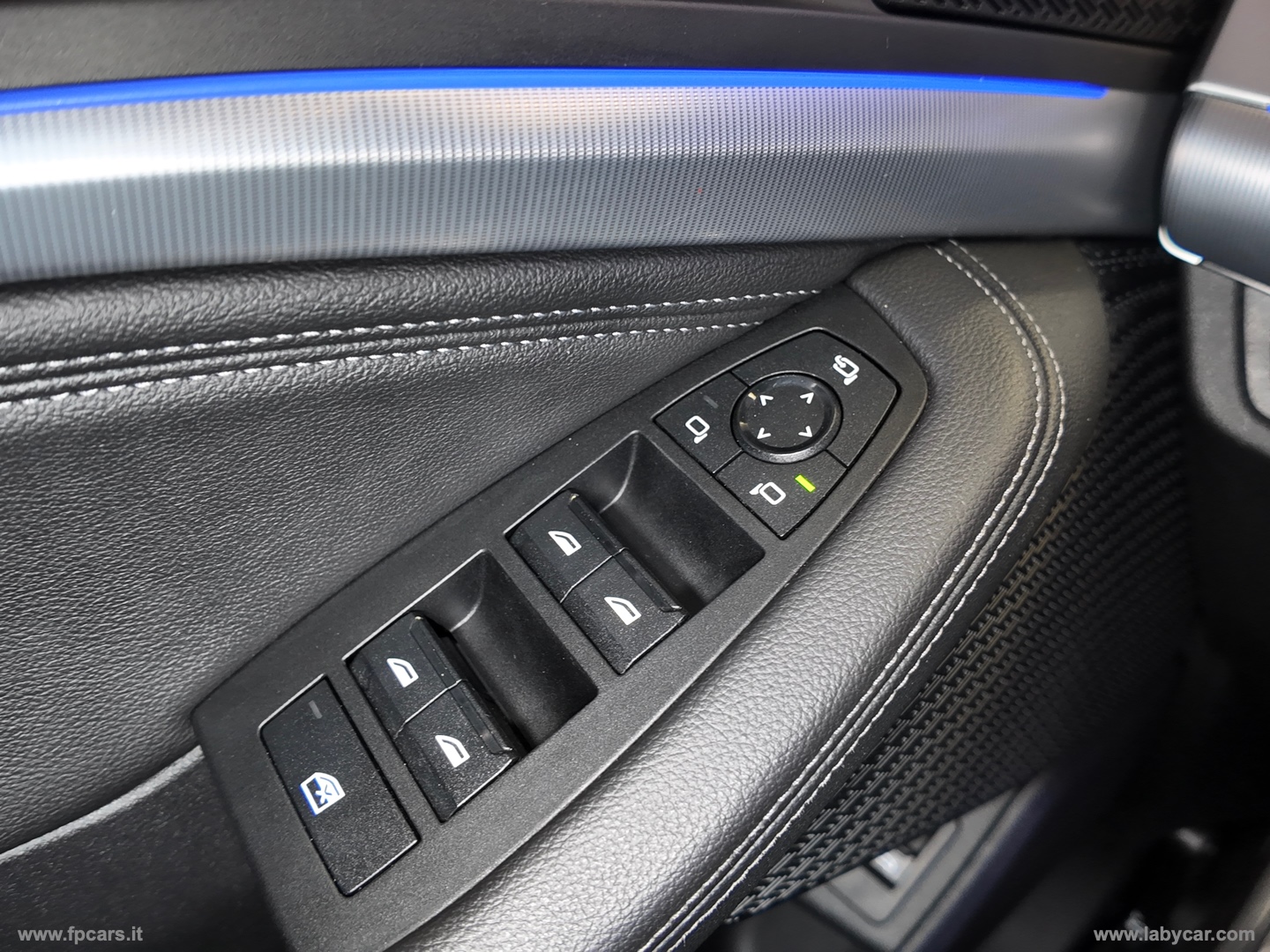 218d Active Tourer Luxury - immagine 18