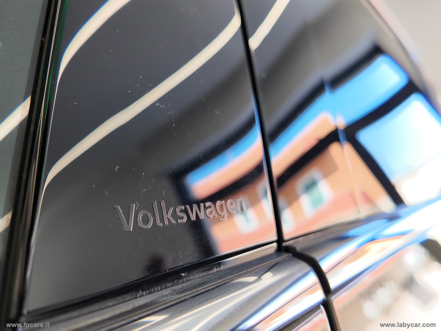 Tiguan 2.0 TDI 150 CV DSG Elegance - immagine 18