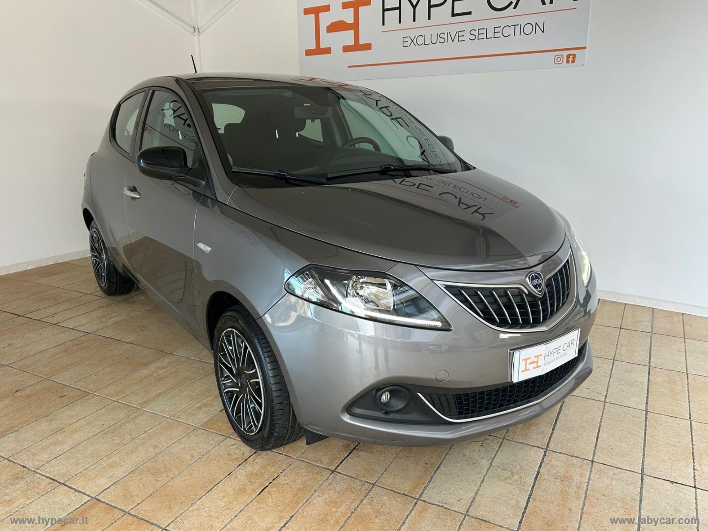 Ypsilon 1.0 FireFly 5p.S&S Hybryd Gold - immagine 18