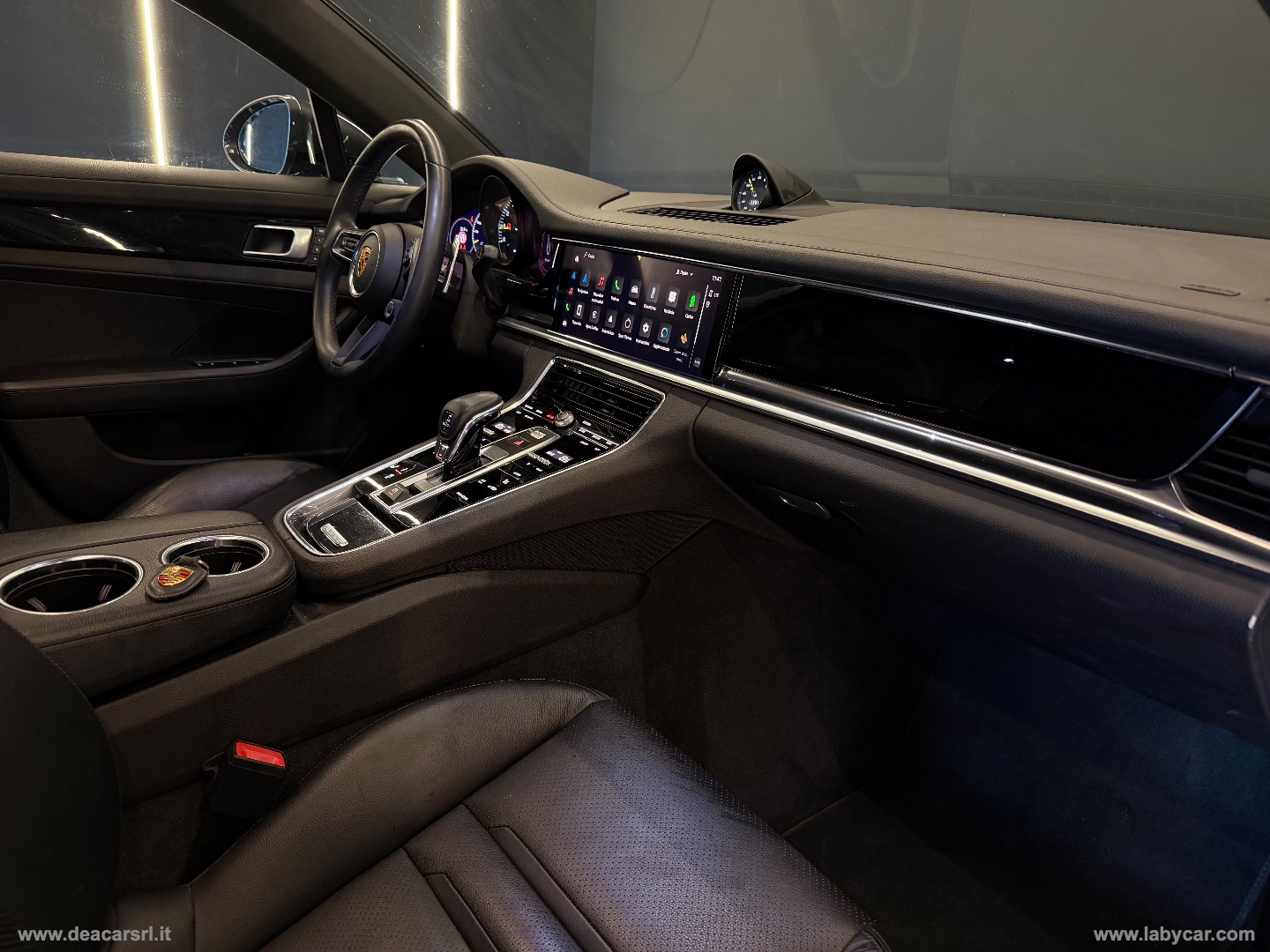 Panamera 4 E-Hybrid - immagine 18
