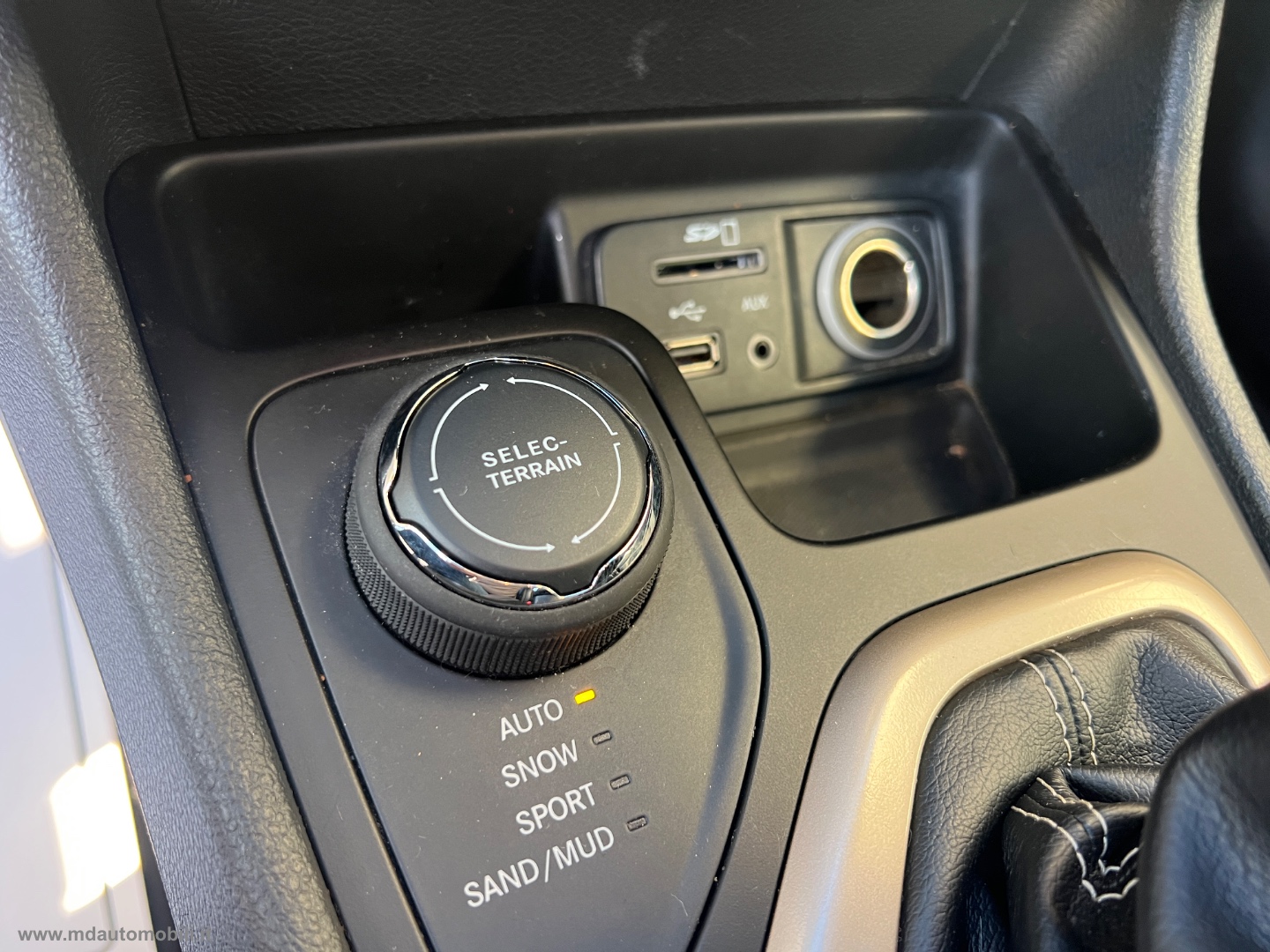 Cherokee 2.0 Mjt II 170 CV 4WD AD.I Lim. SOLO KM.127000 - immagine 18