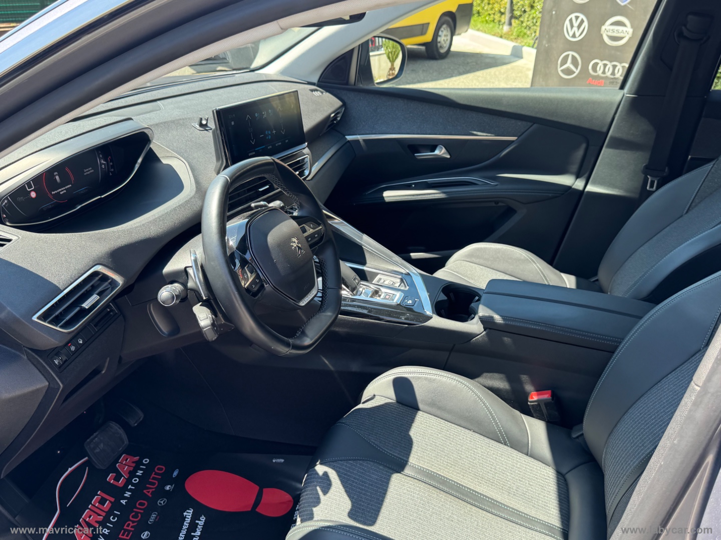 3008 BlueHDi 130 S&S EAT8 Allure Pack - immagine 18