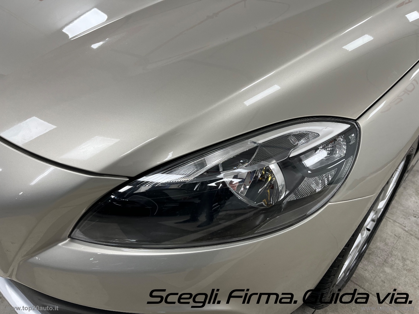 V40 Cross Country D2 Geartronic Business - immagine 18