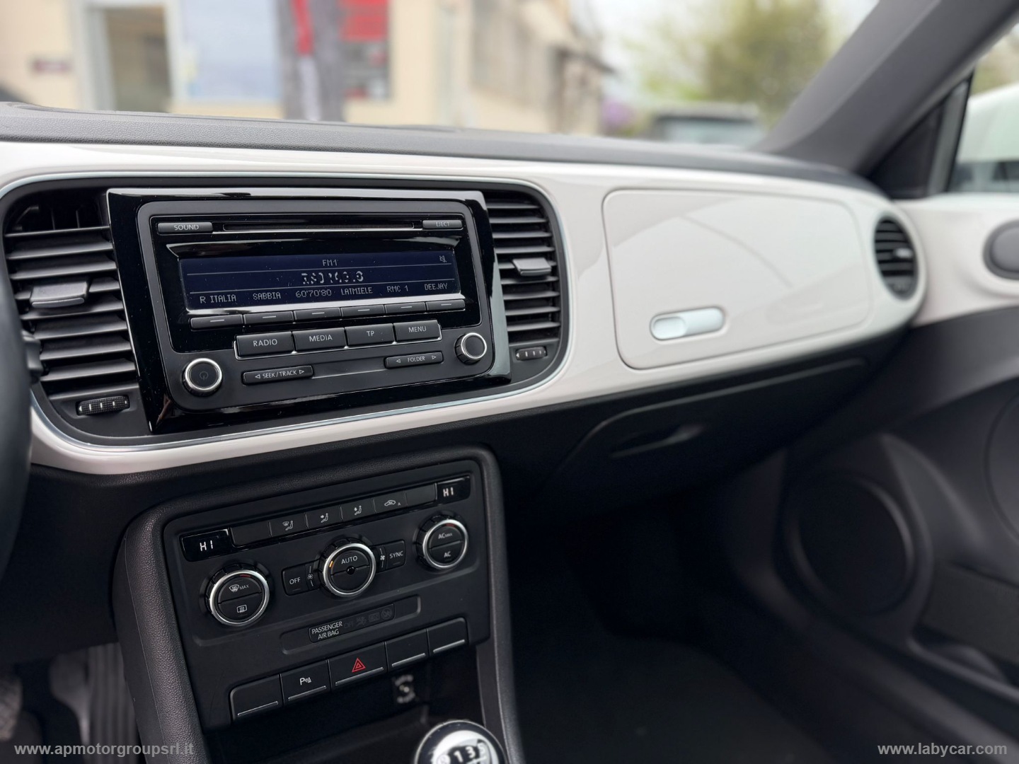 Maggiolino 1.6 TDI Design - immagine 18