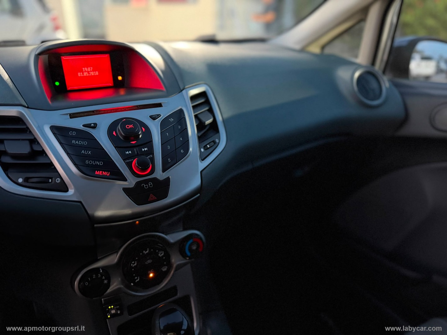 Fiesta 1.4 96 CV aut. 5p. Titanium - immagine 18