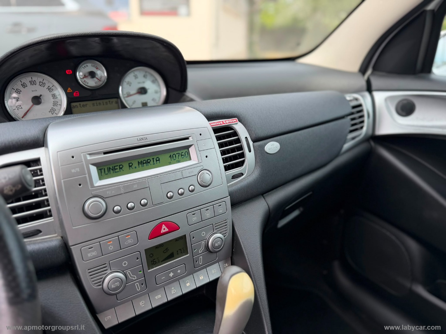 Ypsilon 1.4 16V Platino AUTOMATICA - immagine 18