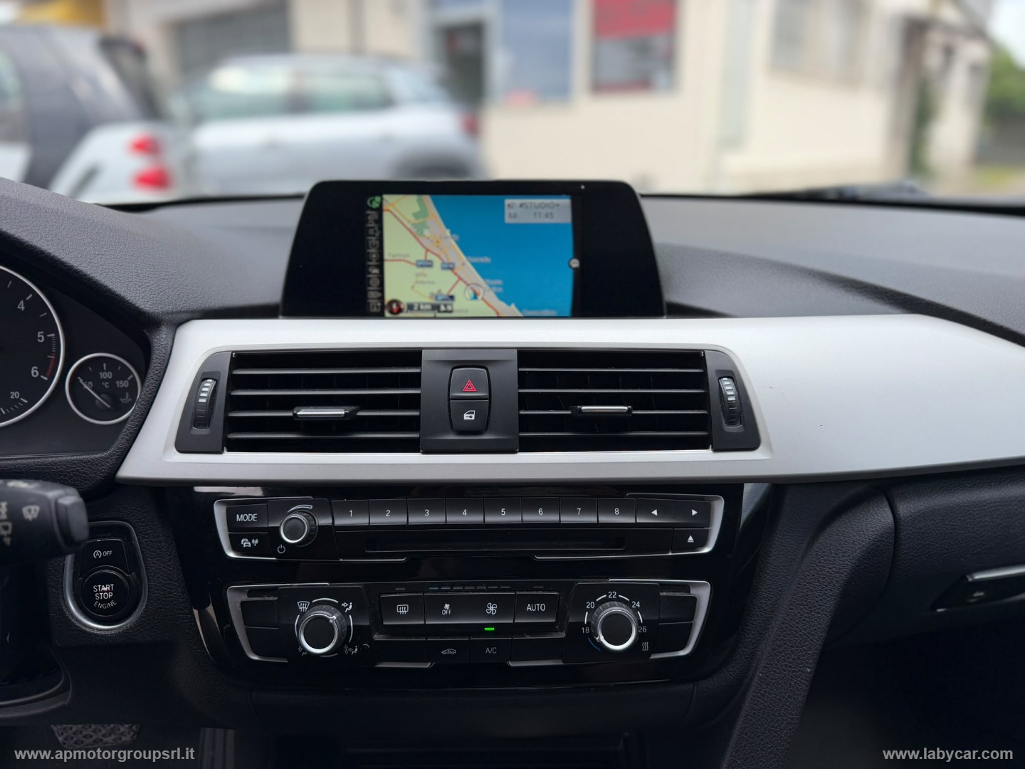 316d Touring Business Advantage aut. - immagine 18