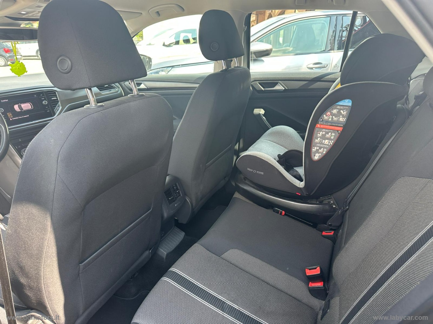 T-Roc 1.6 TDI SCR Style BlueMotion Tech. *NEOPATENTATI* - immagine 18