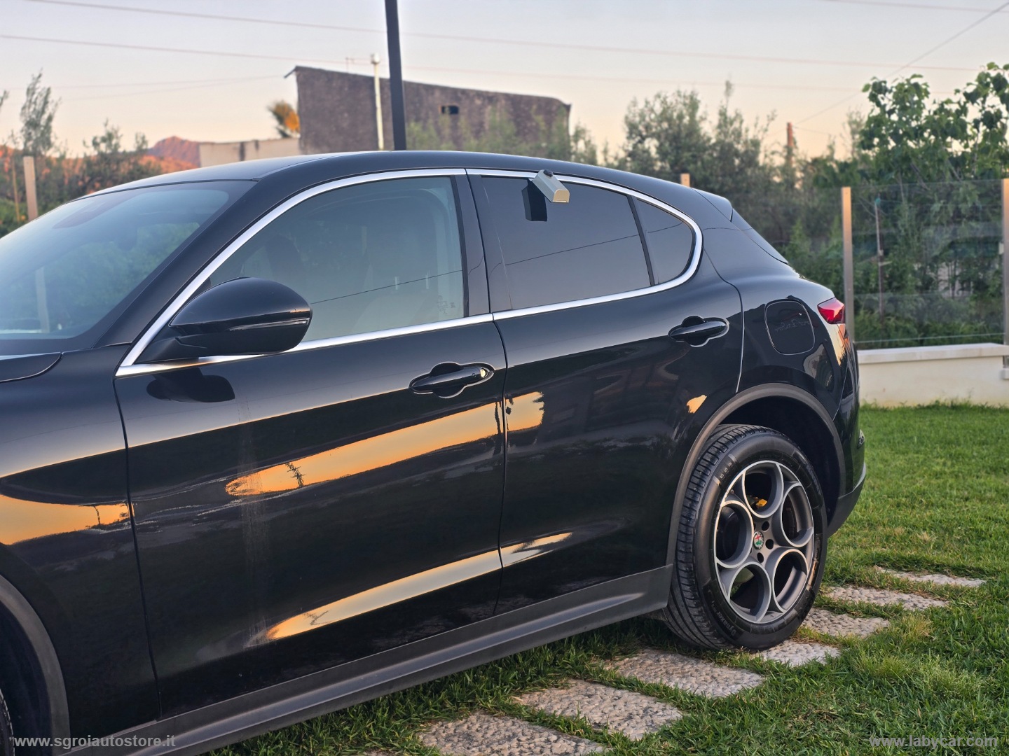 Stelvio 2.2 T.diesel 210 CV AT8 Q4 Exec. - immagine 18