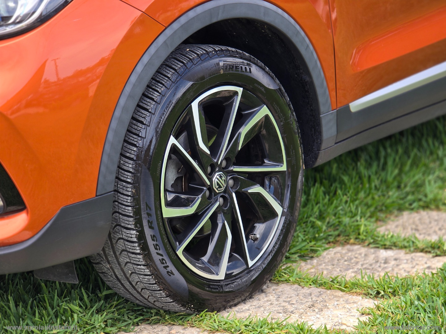 ZS 1.0T-GDI Luxury TETTUCCIO - immagine 18