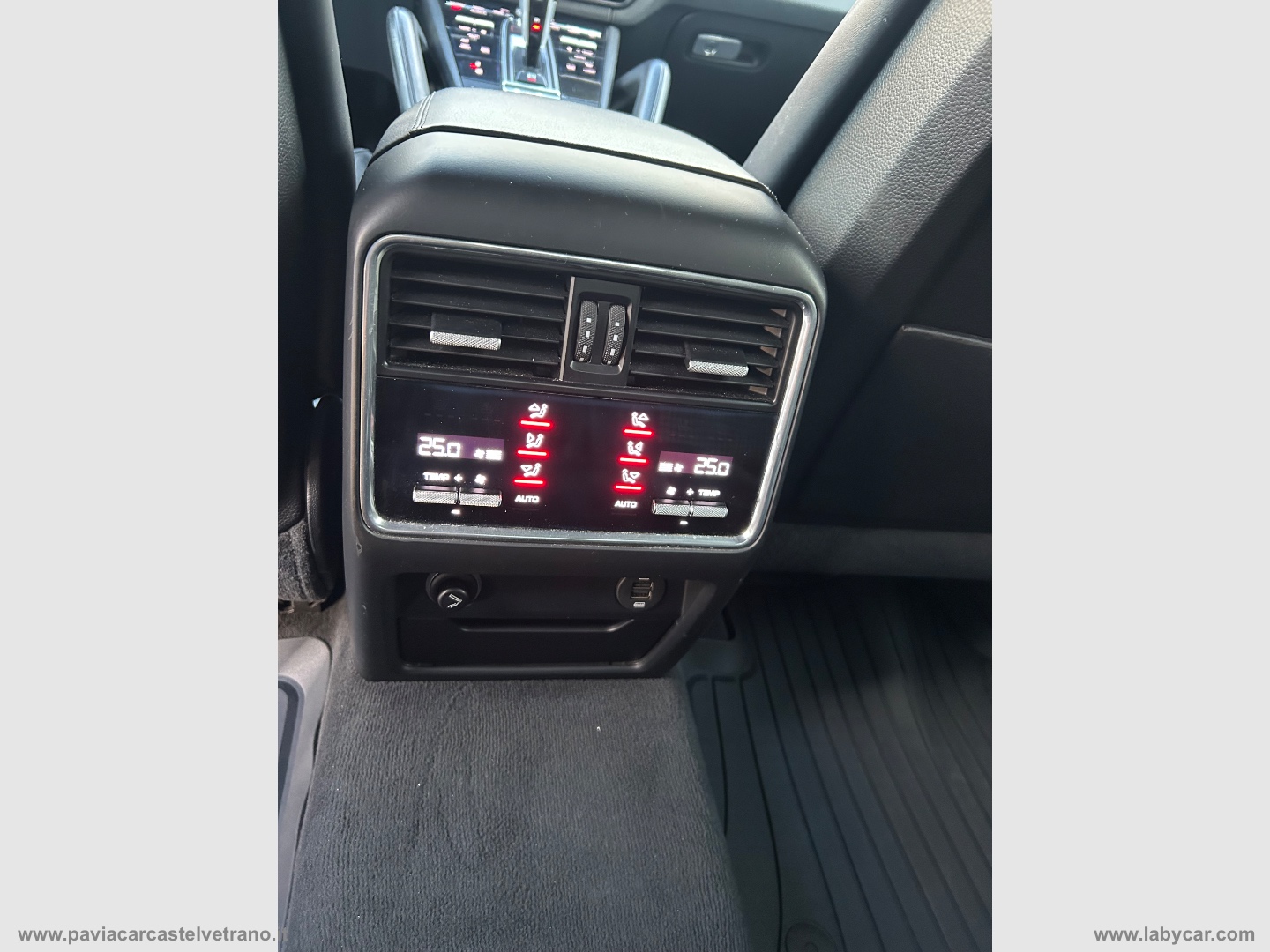 Cayenne 3.0 V6 - immagine 18