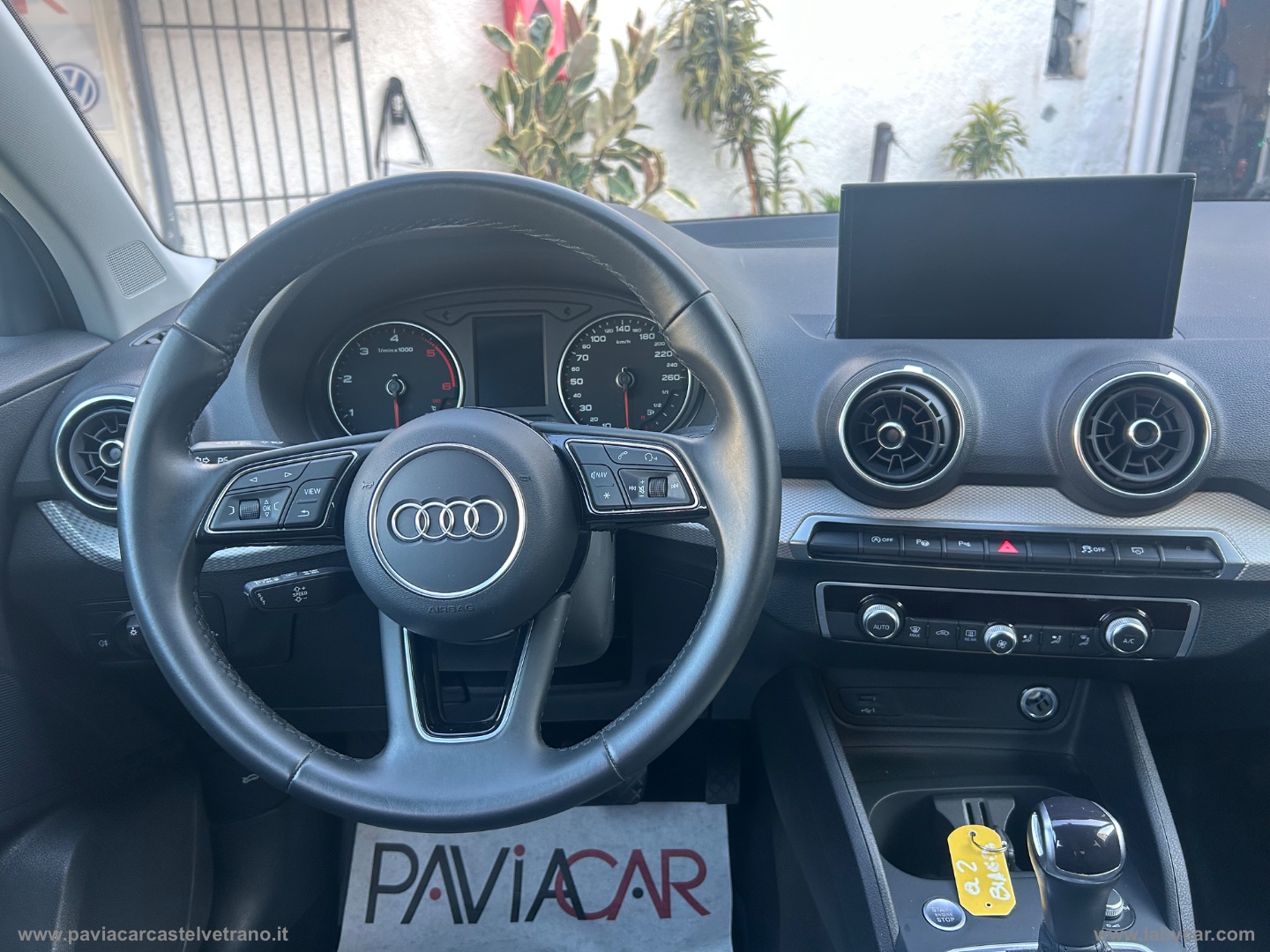 Q2 30 TDI S tronic Identity Black - immagine 18
