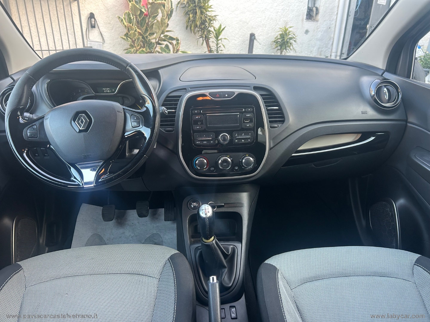 Captur dCi 8V 90 CV S&S Energy Iconic - immagine 18