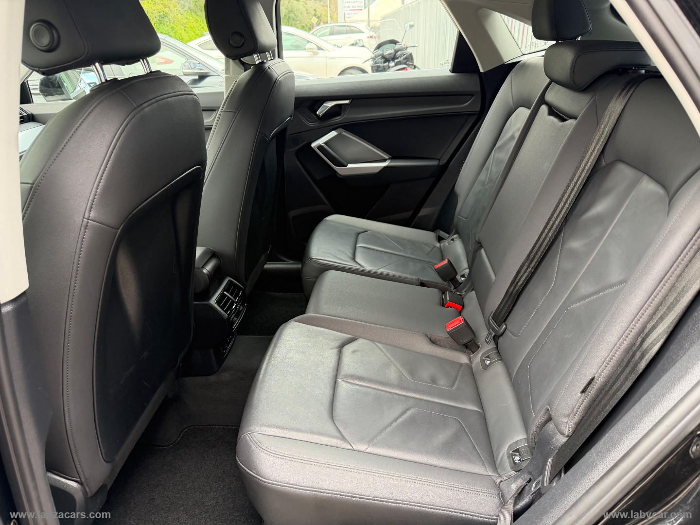 Q3 SPB 35 TDI Business Plus - immagine 18