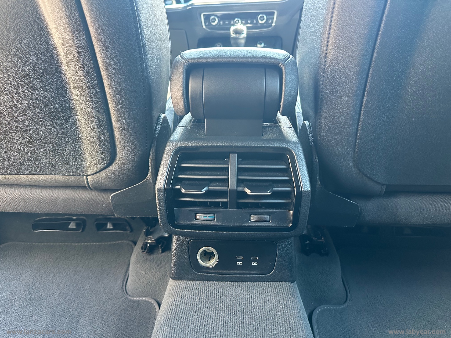 Q3 35 TDI S tronic Business Advanced - immagine 18