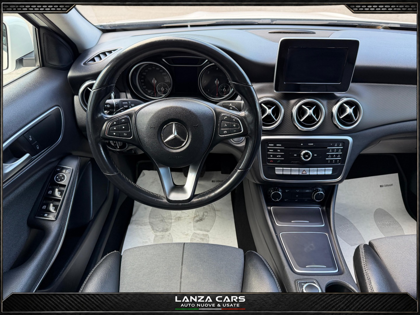 GLA 200 d Automatic Sport - immagine 18