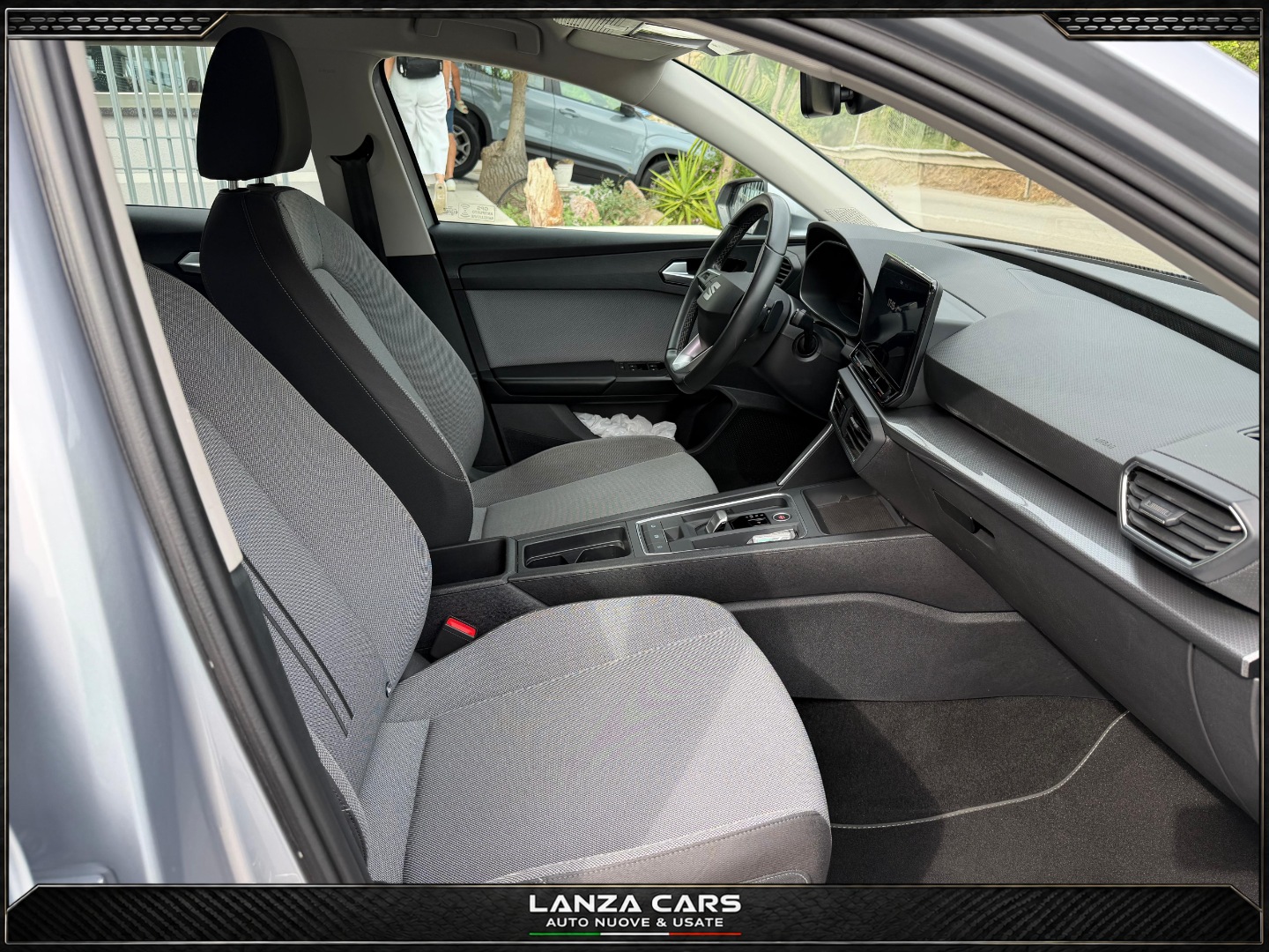 Leon ST 2.0 TDI 150CV DSG Business - immagine 18