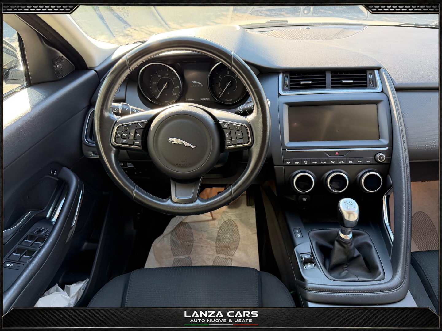 E-Pace 2.0D 150CV - immagine 18