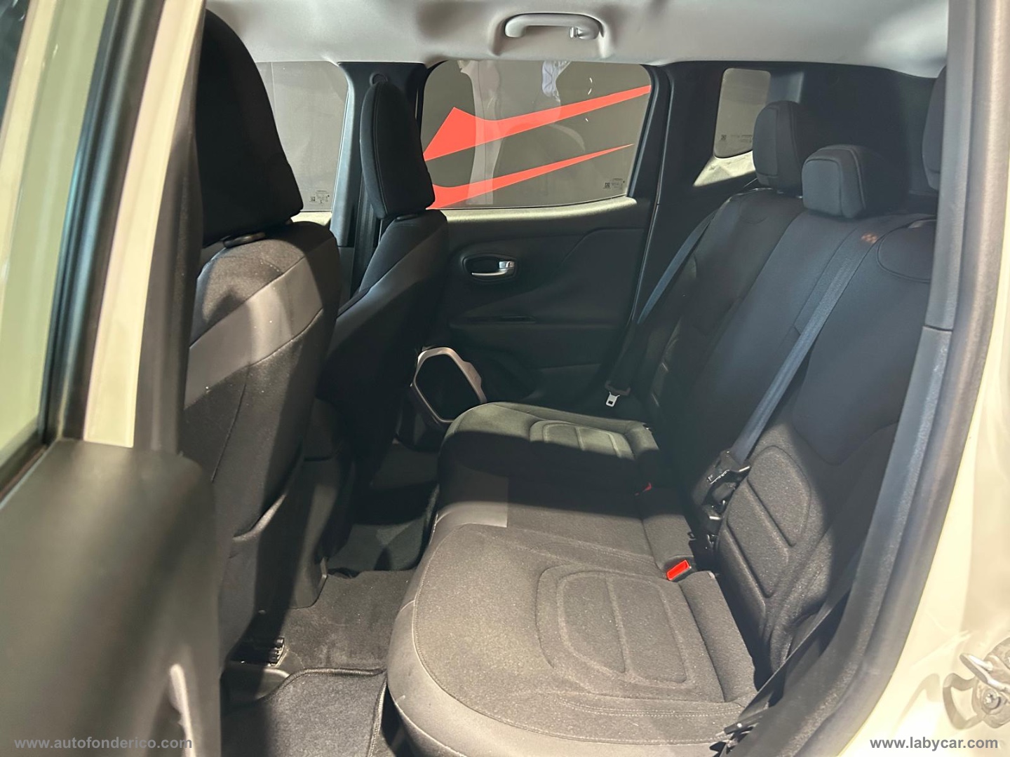 Renegade 2.0 Mjt 140 CV 4WD Limited - immagine 18