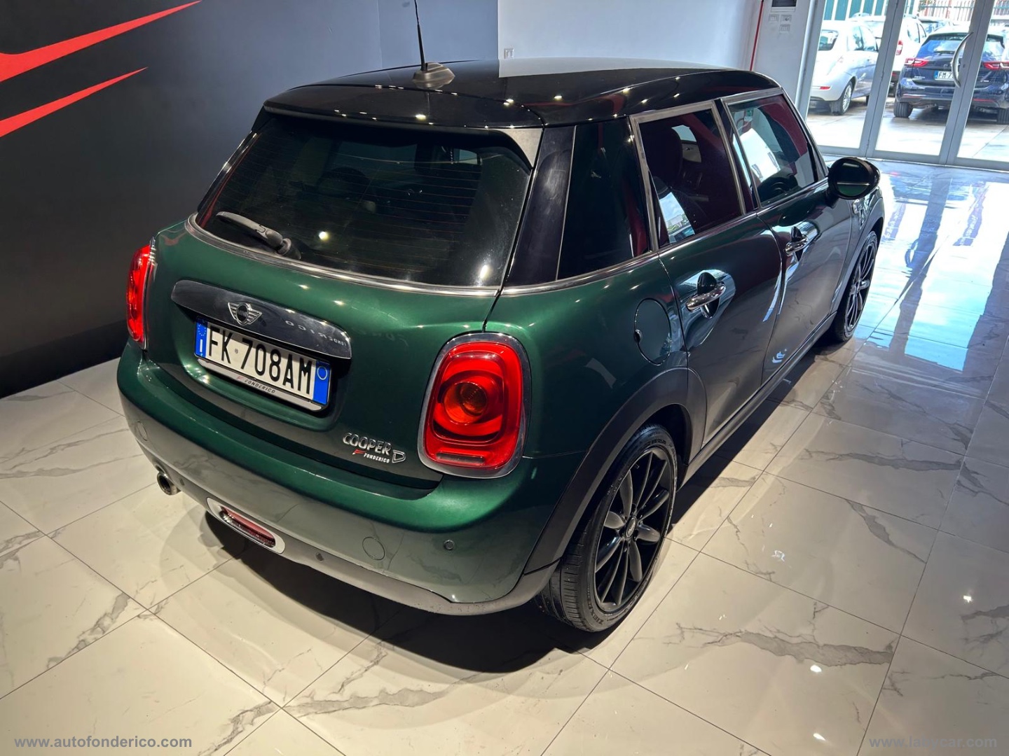Mini Cooper D 5 porte - immagine 18