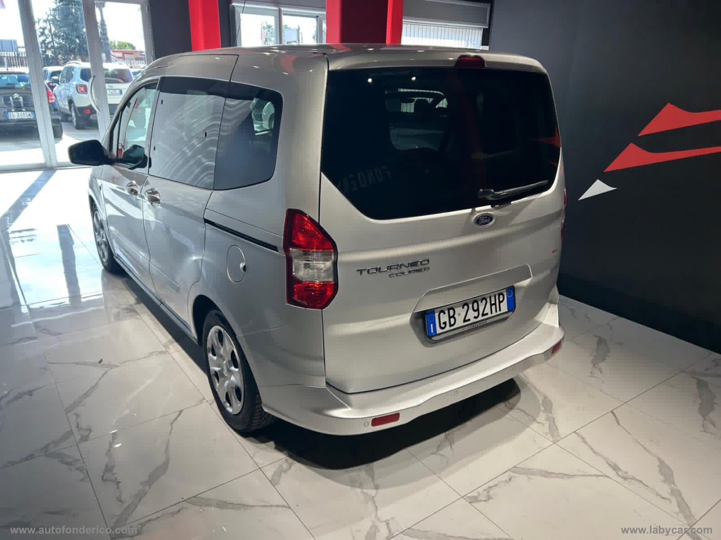 Tourneo Courier 1.5 TDCI 75 CV S&S Plus - immagine 18
