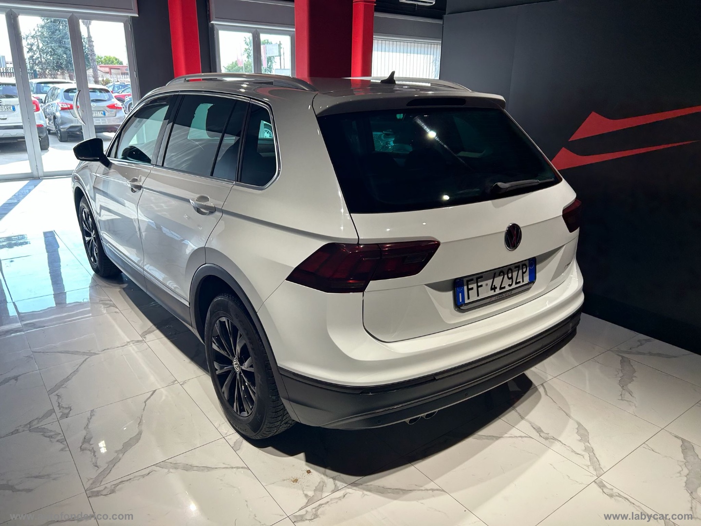 Tiguan 1.6 TDI Style BMT - immagine 18