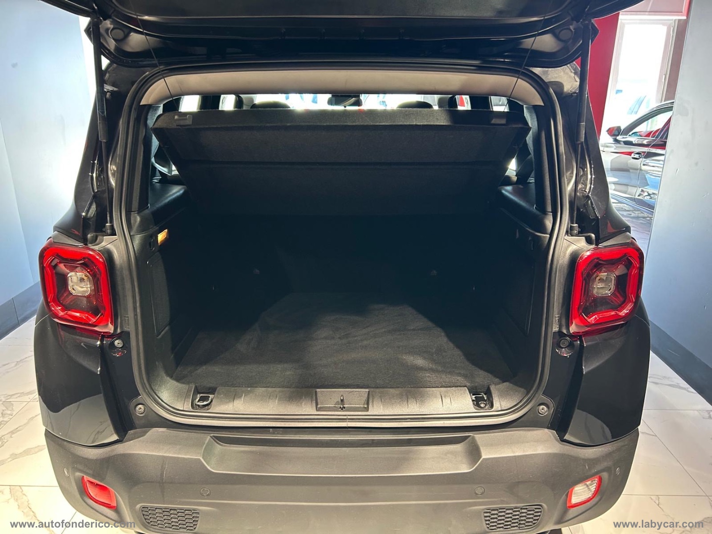 Renegade 1.6 Mjt 120CV Limited - immagine 18
