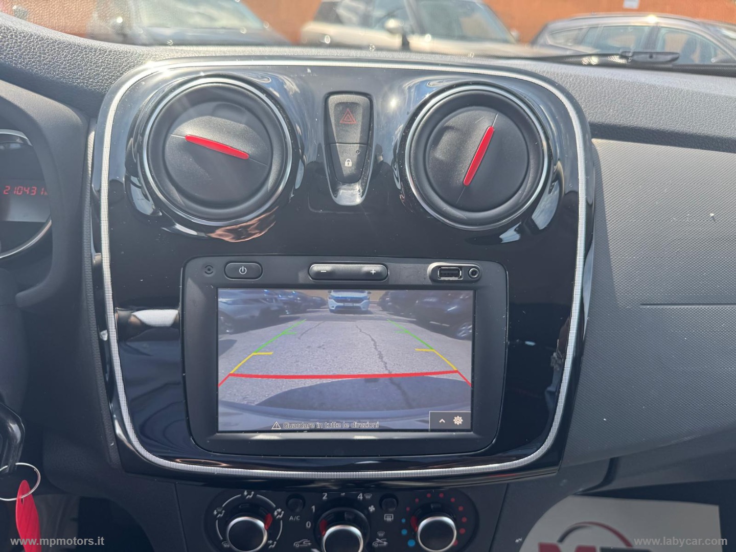 SANDERO STEPWAY TECHROAD 0.9 TCe GPL 90CV - immagine 18