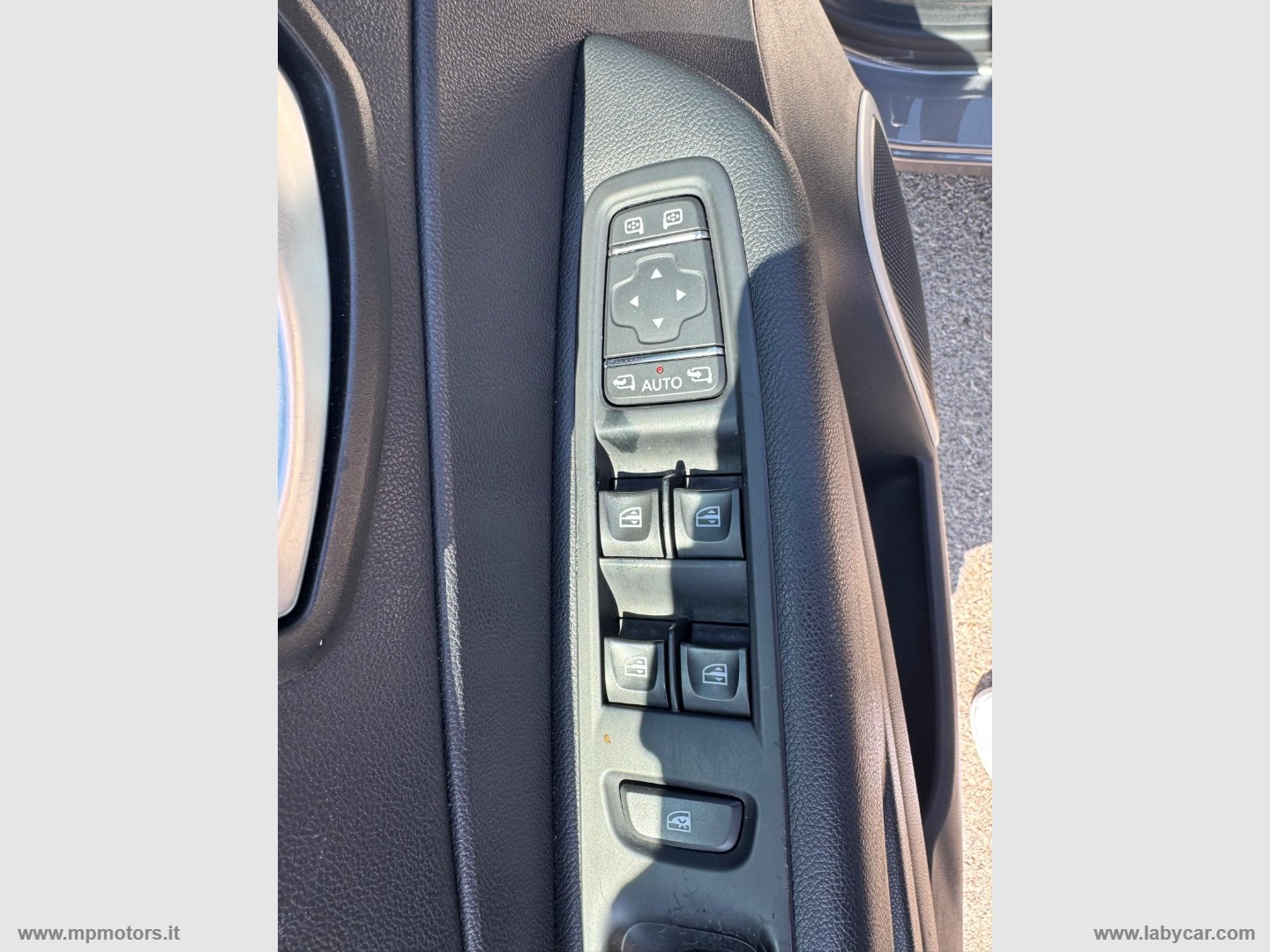 CAPTUR BUSINESS 1.5 DCi 90CV AUTOMATICA - immagine 18