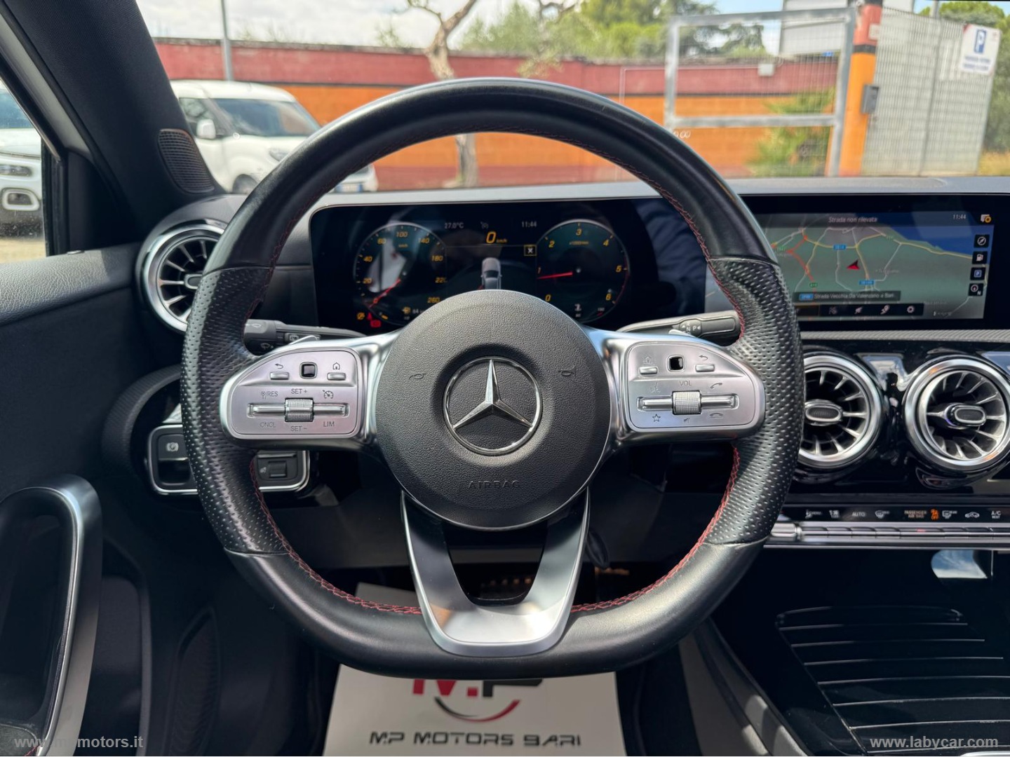 A 200 D PREMIUM AMG LINE AUTOMATICA 2.0 150CV - immagine 18