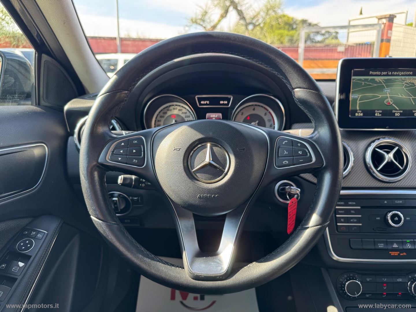GLA 180D AUTOMATIC SPORT 1.5 109CV - immagine 18