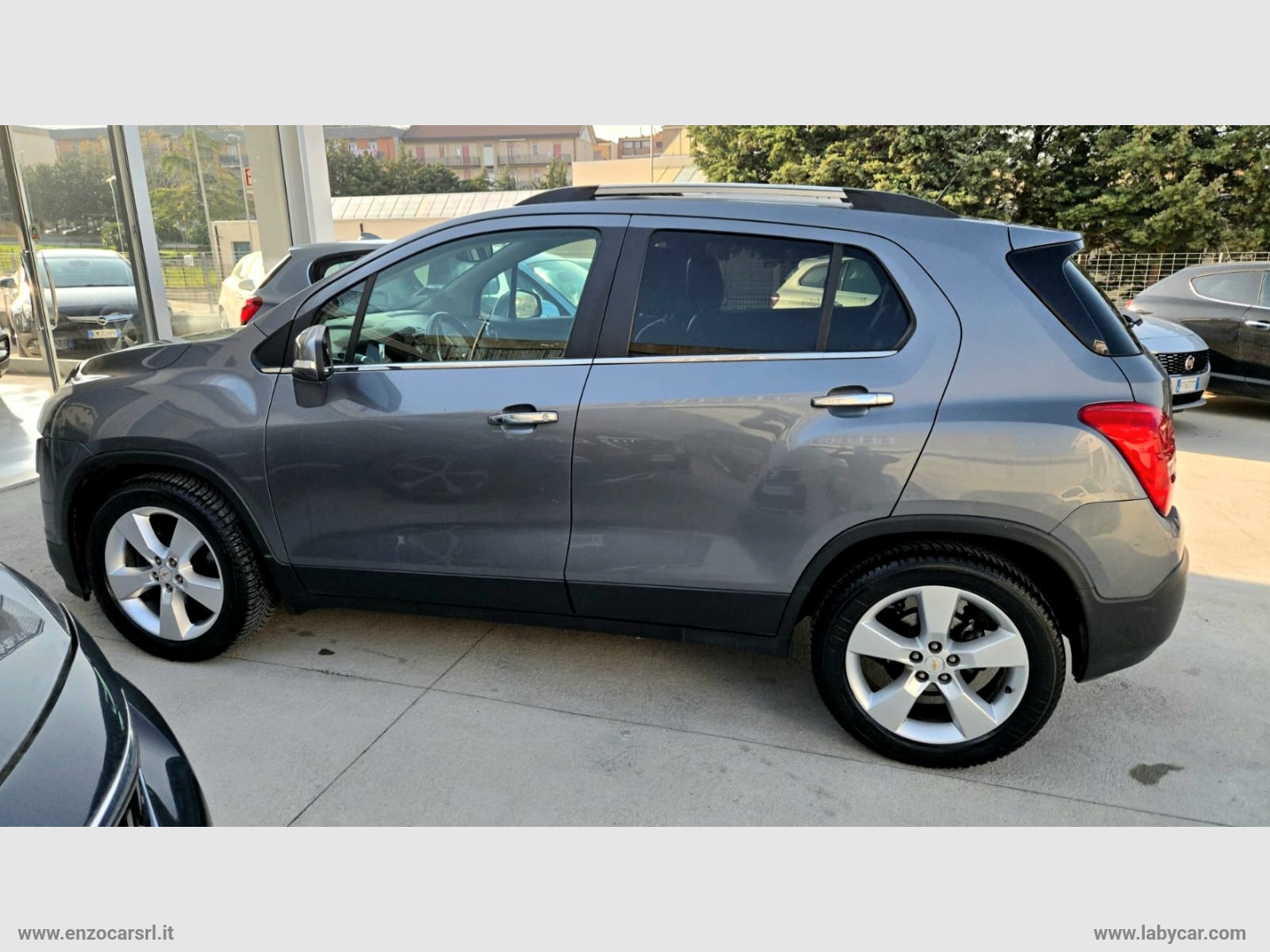 Trax 1.7D FWD LTZ TETTO APRIBILE - immagine 18