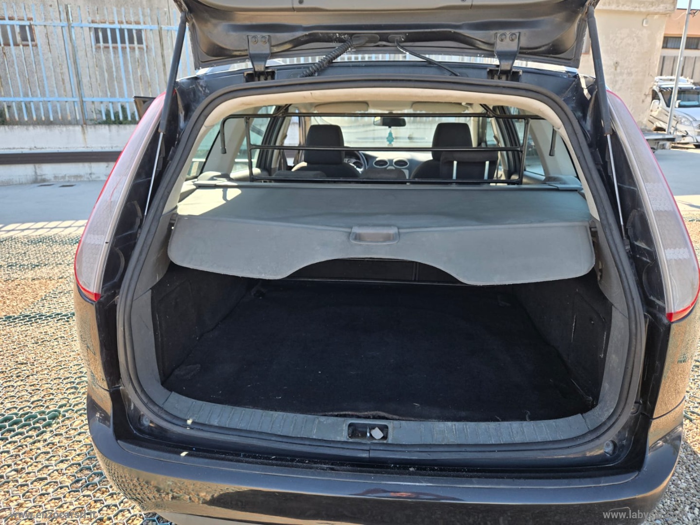 Focus 1.6 TDCi 90CV SW Ikon AUTOCARRO 4 POSTI N1 - immagine 18