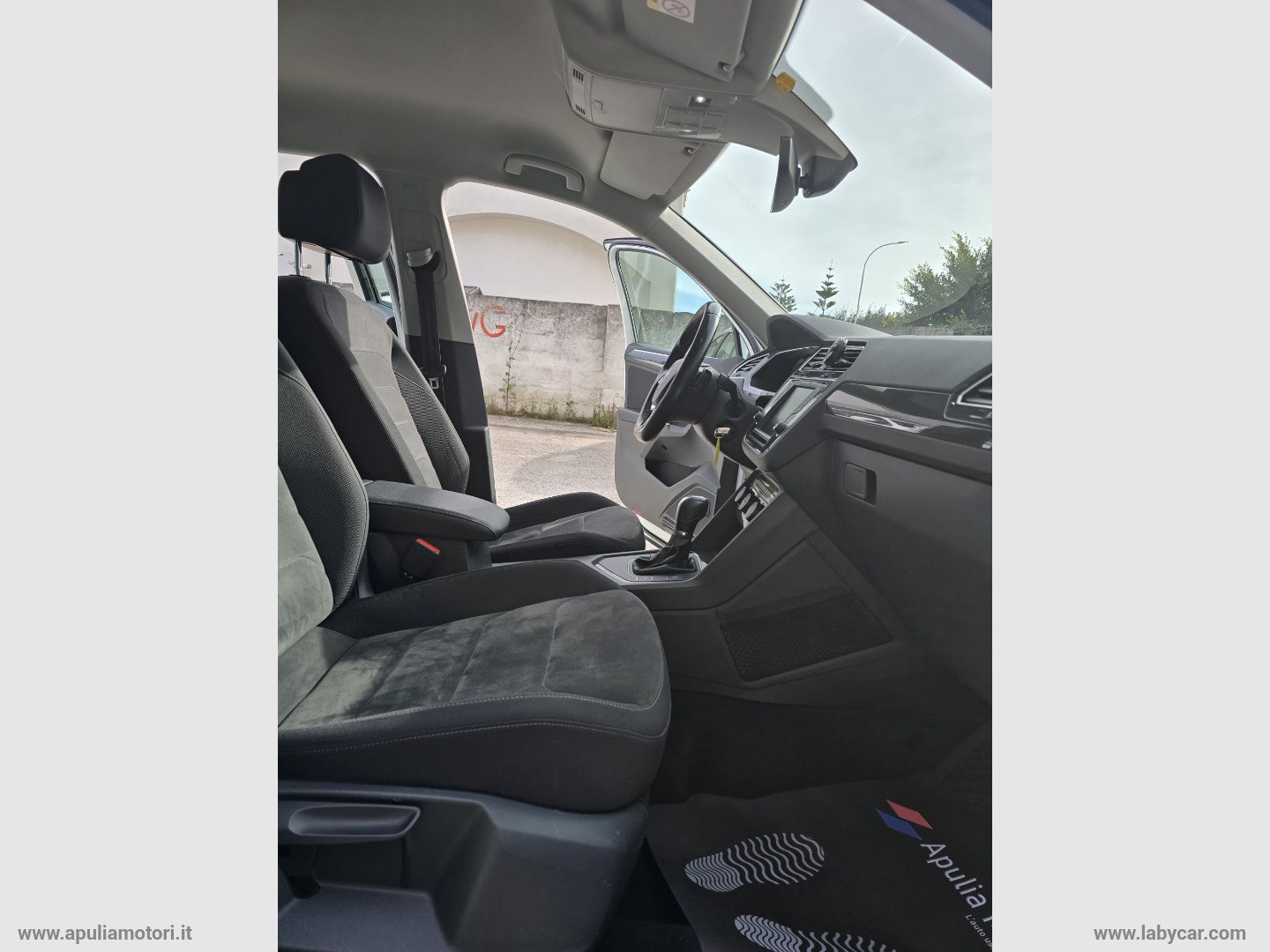 Tiguan 2.0 TDI DSG Business BMT R LINE - immagine 18