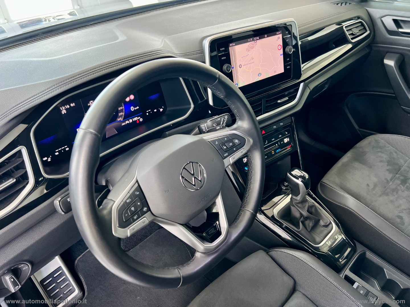 T-Roc 2.0 TDI SCR 150 CV DSG R-Line - immagine 18