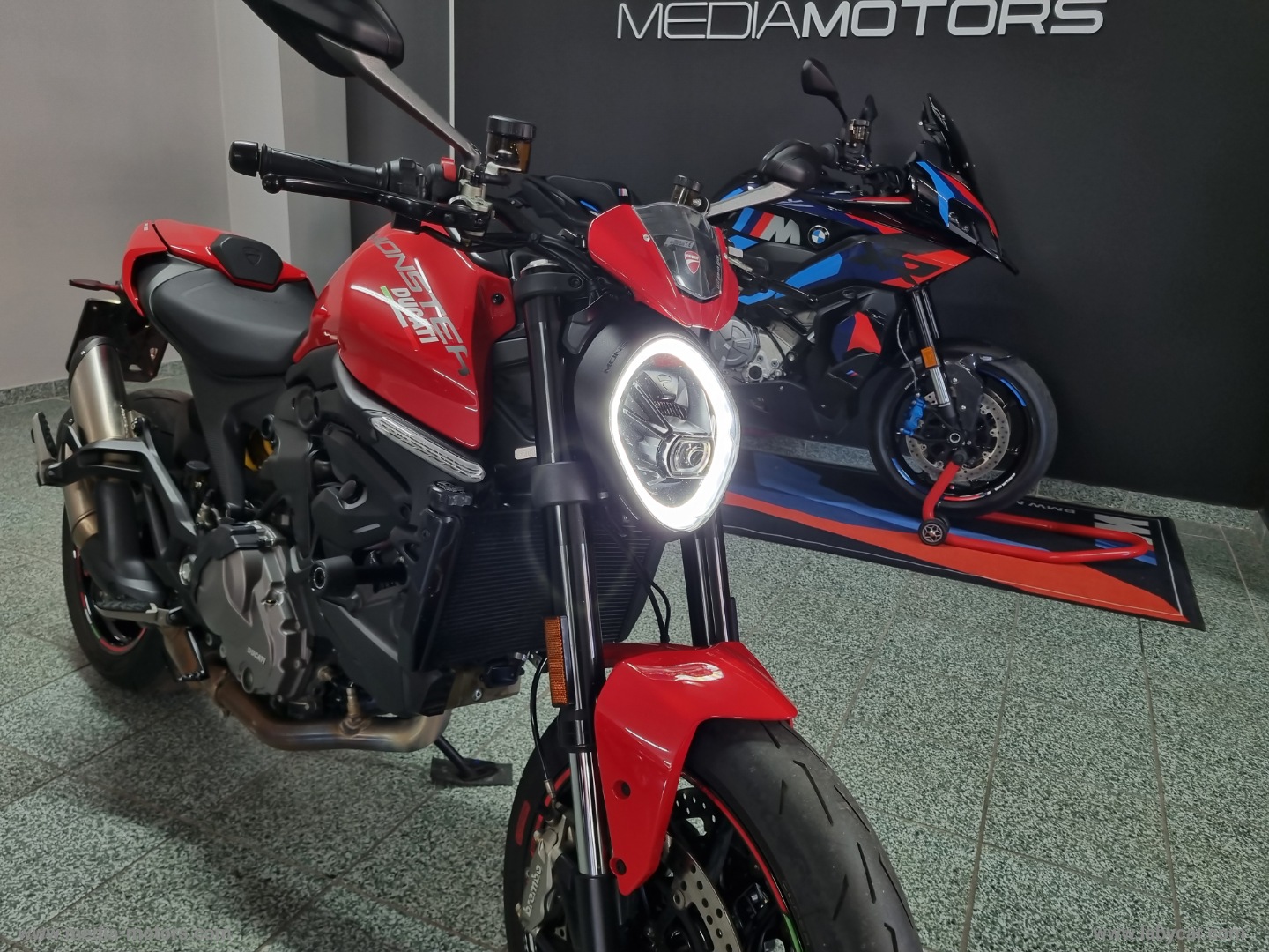 MONSTER 937 PLUS - immagine 18