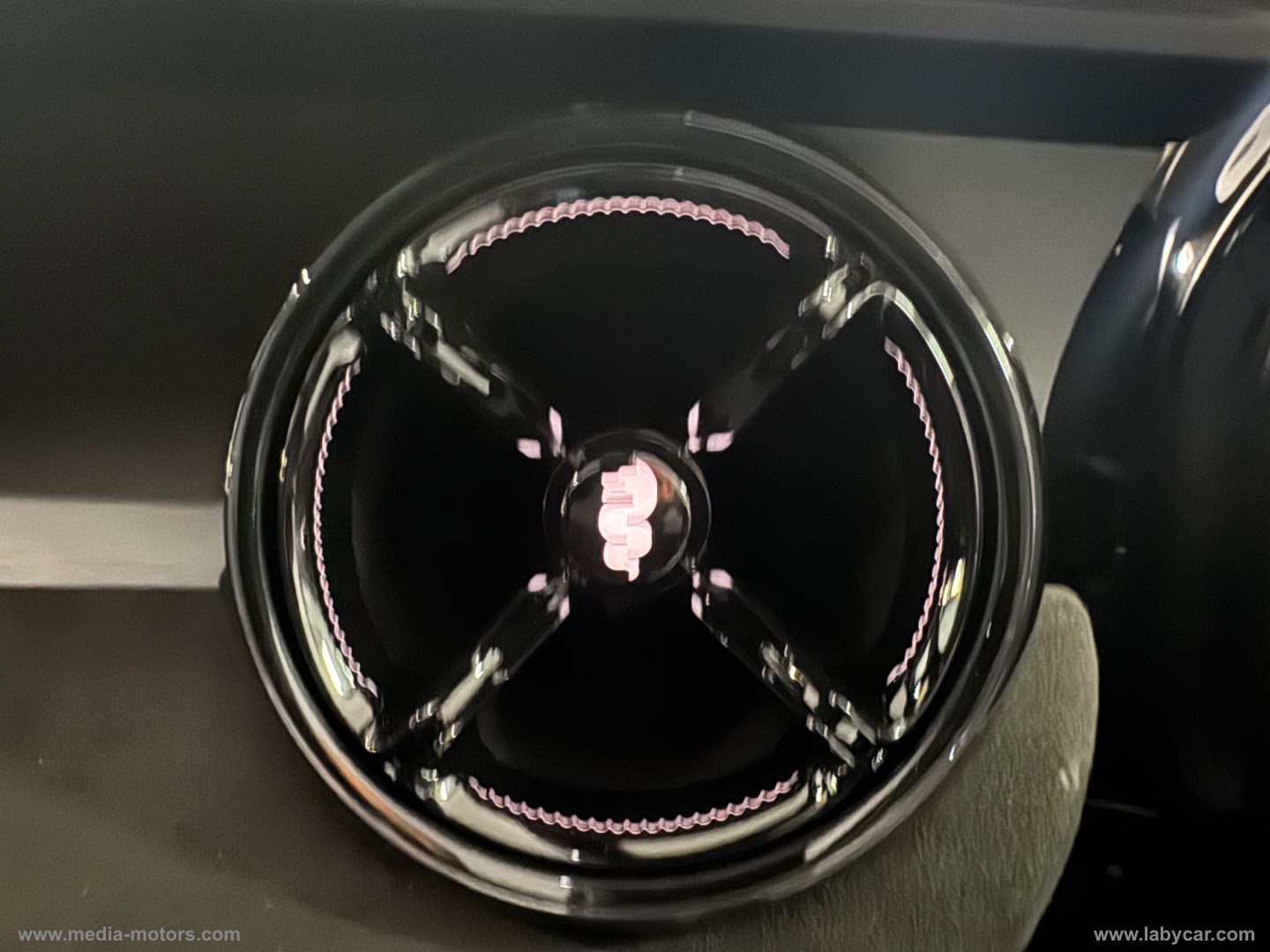 Junior 1.2 136 CV Hybrid eDCT6 Speciale - immagine 18