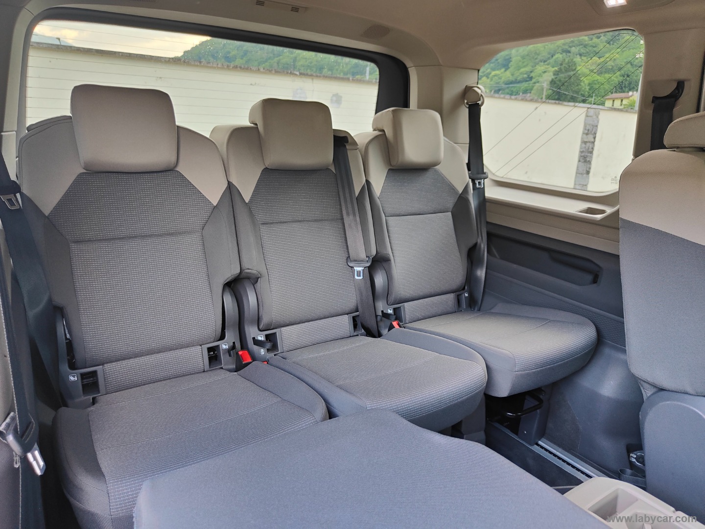 Multivan 1.4 TSI eHybrid Life GARANZIA VW - immagine 18
