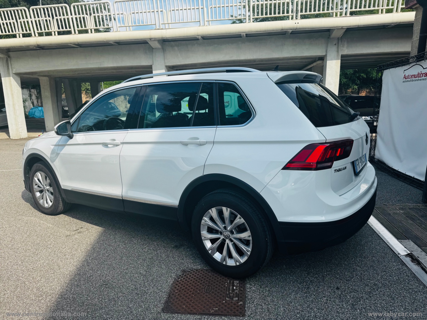 Tiguan 2.0 TDI DSG 4MOTION Advanced BMT - immagine 18