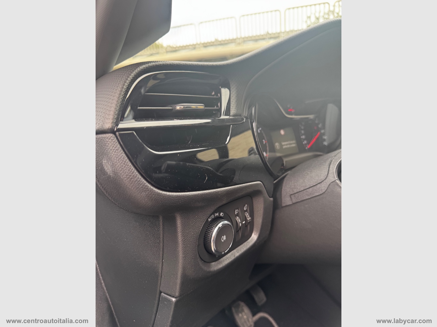 Corsa 1.2 100 CV CON CATENA - immagine 18
