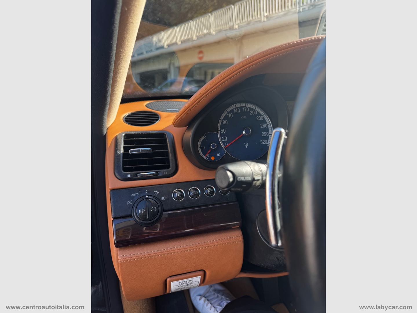 Quattroporte 4.2 V8 - immagine 18