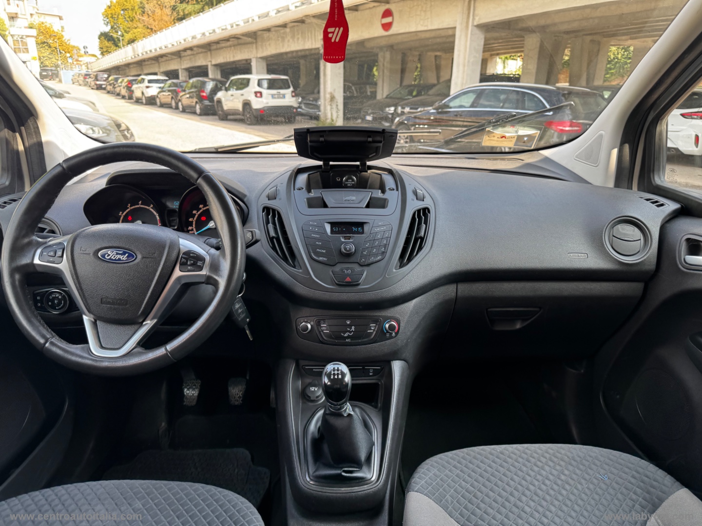 Tourneo Courier 1.0 EcoBoost 100 CV Tit. - immagine 18