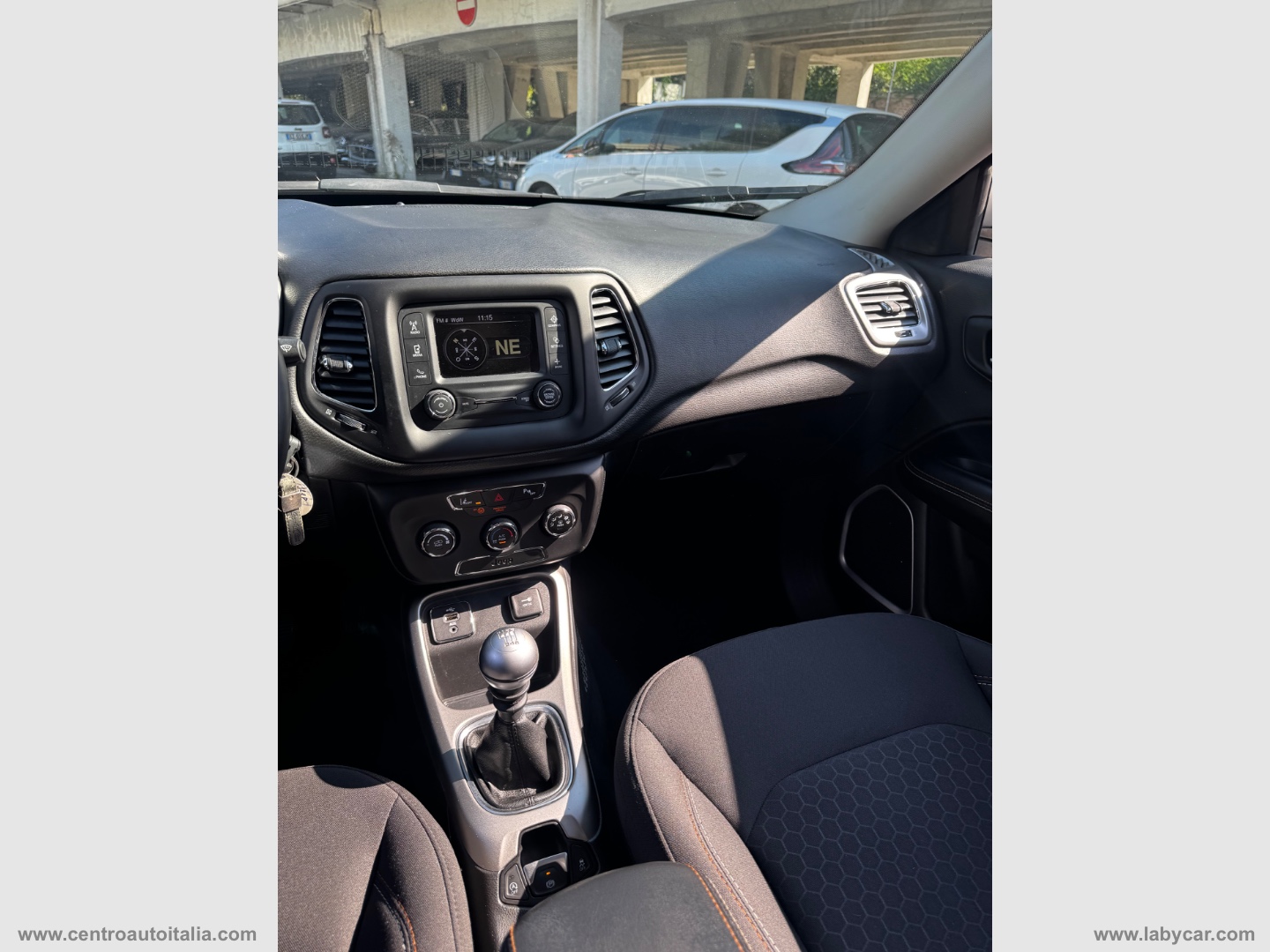 Compass 1.4 MultiAir 2WD Longitude - immagine 18